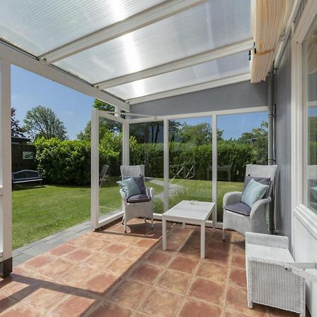 Modern Holiday Home With Large Garden Sint Maartensvlotbrug Екстер'єр фото