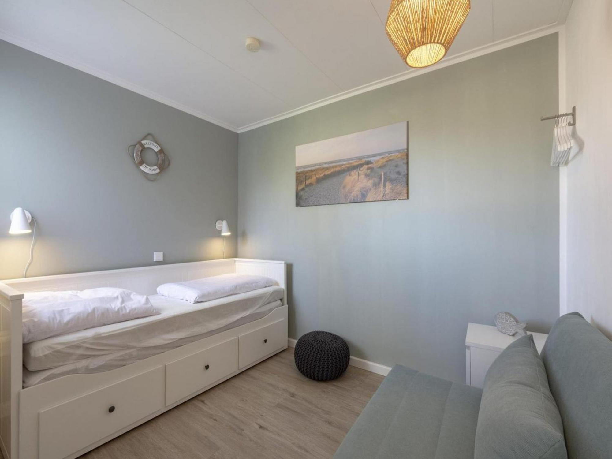 Modern Holiday Home With Large Garden Sint Maartensvlotbrug Екстер'єр фото